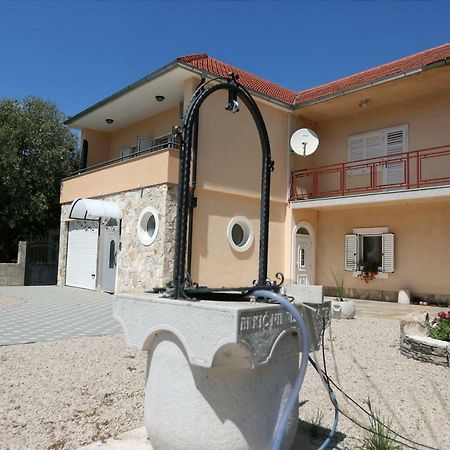 Apartman Delux Brkic Apartment Lozovac Exterior photo